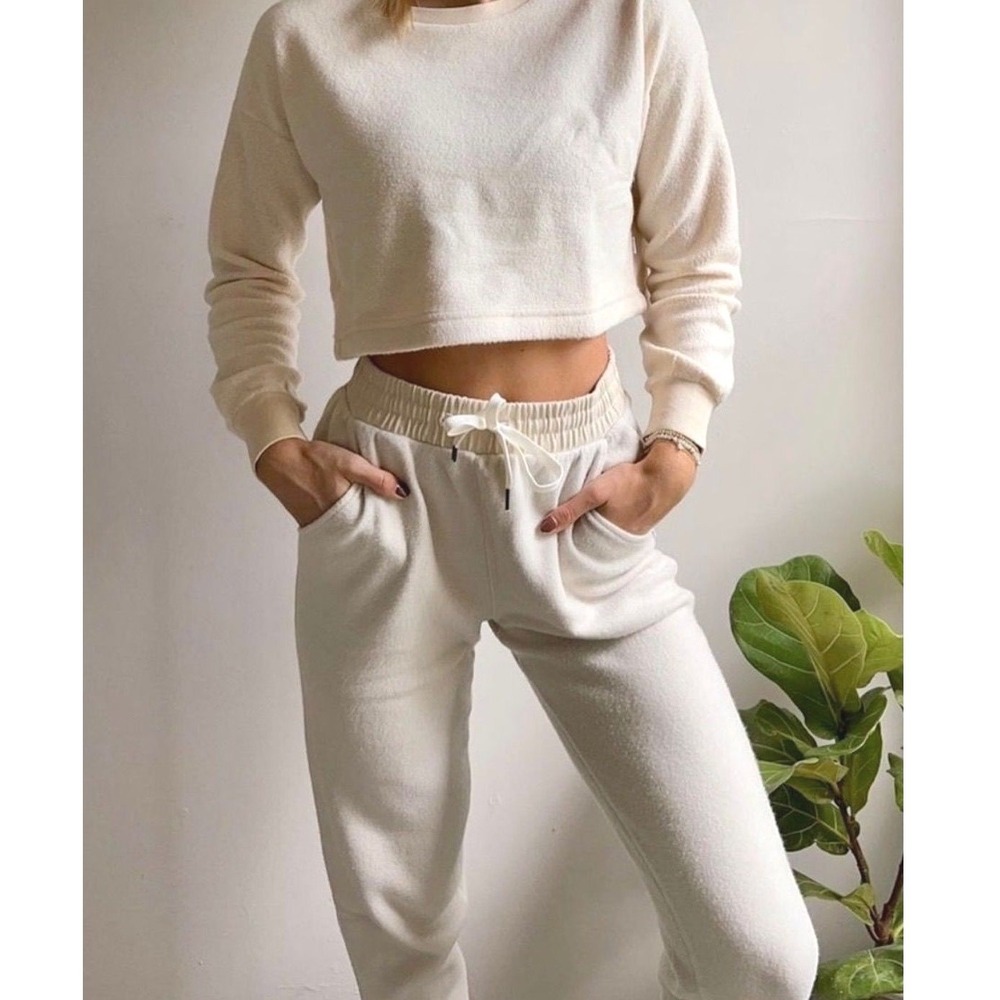 Feat Women's BlanketBlend Move Joggers -Heather Oat Milk